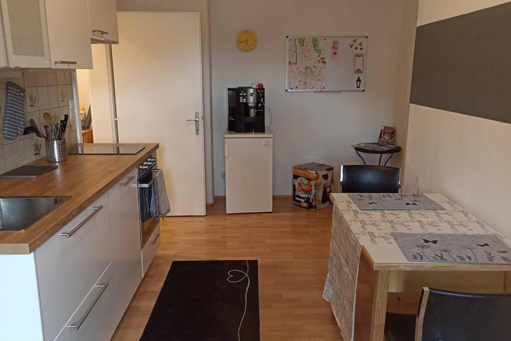 Retrowohnung Im Herzen Von Graz Exterior foto